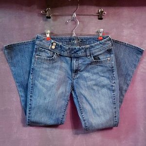 💲SALE💲Old Navy "Flirt" Jeans Size 8